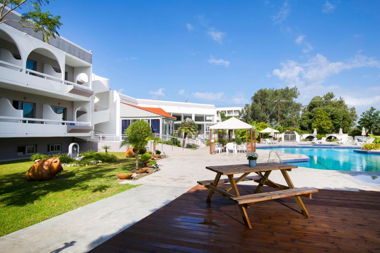 Happy Days Hotel, Adults Only เธโอโลกอส ภายนอก รูปภาพ